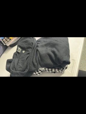 GAP Black Ribbed Thermal Top